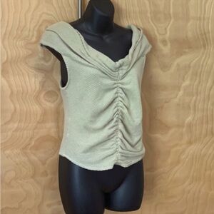 Free people top rushed crop stretch tabric cool
Blouse woman size L